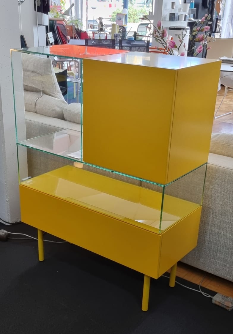 Display Cabinet S4-2 by Tecta