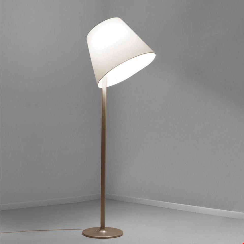 Stehleuchte Melampo Mega von Artemide