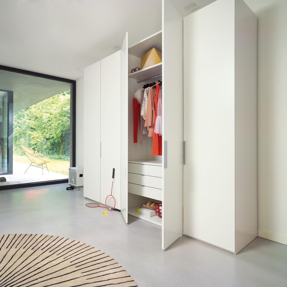 Base kleiderschrank von interlübke Treca ausstellungsstück